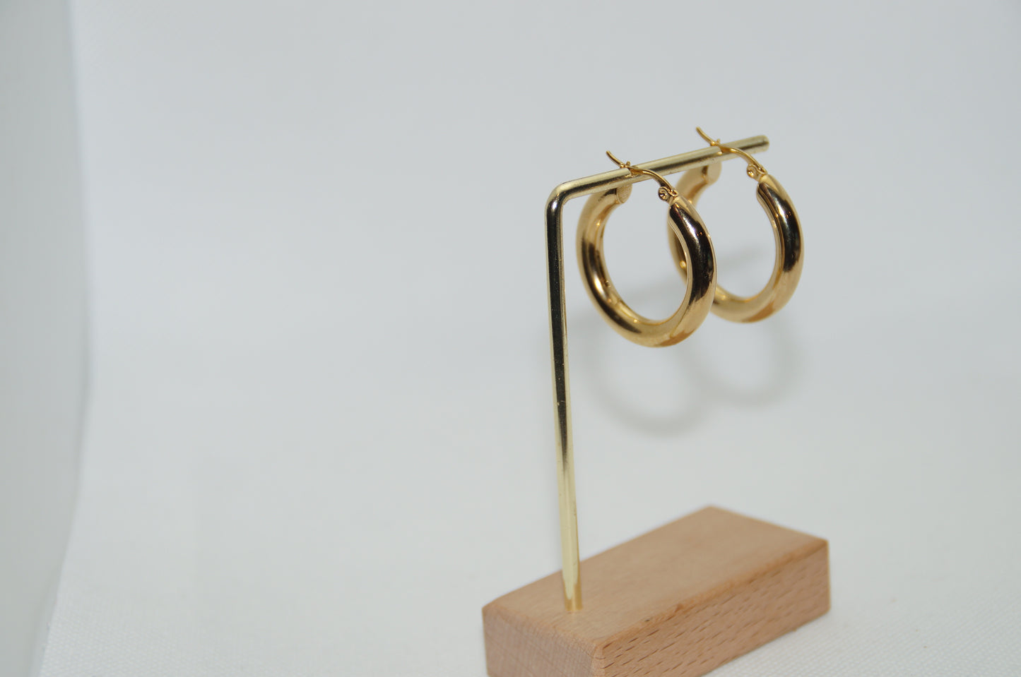 Stella Hoops Gold