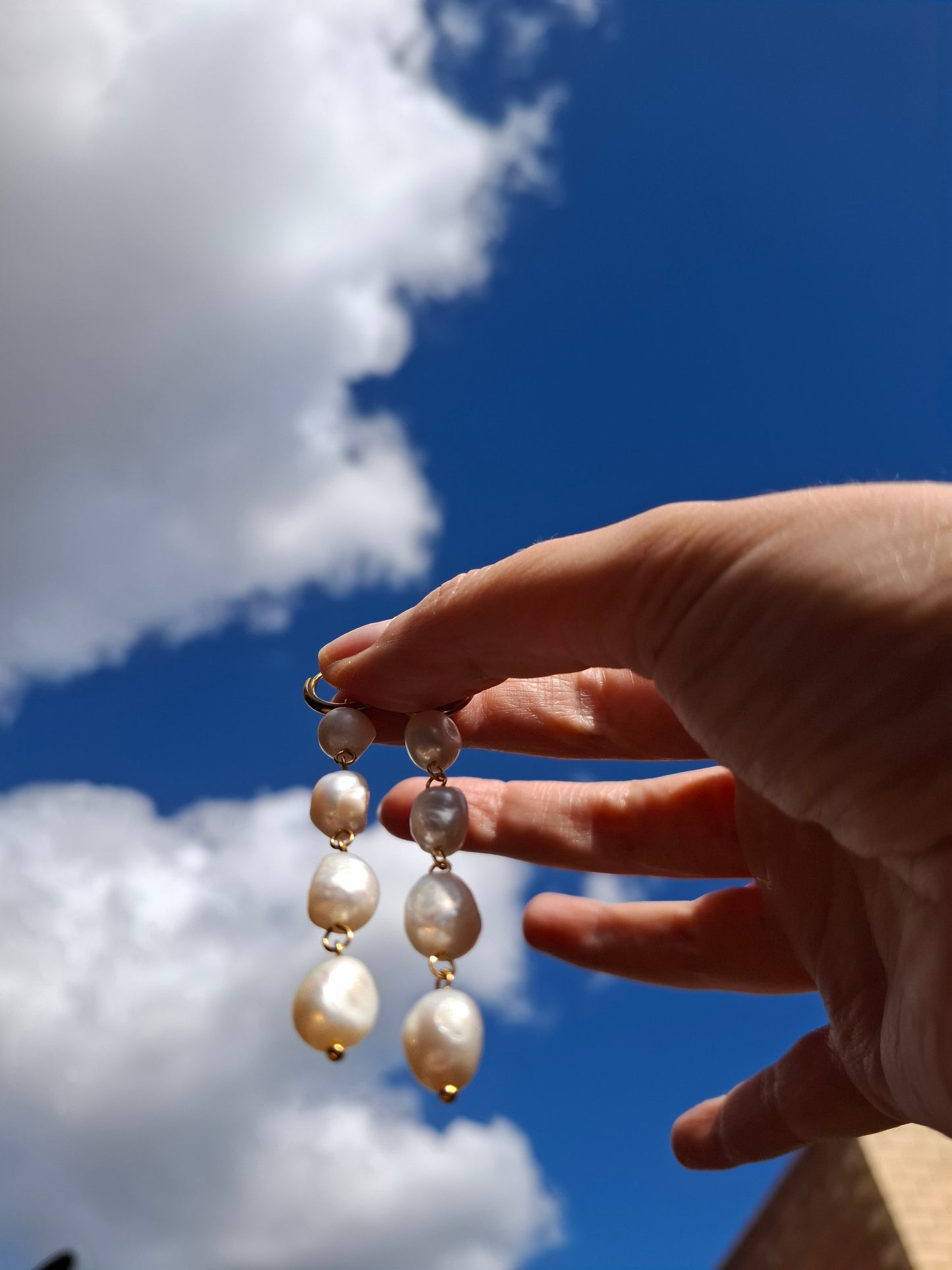 Pearl drop earrings